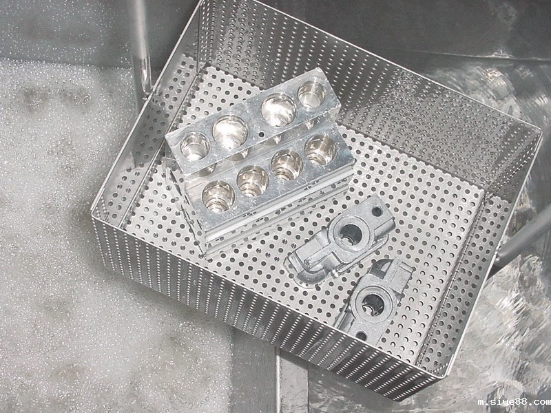 铝合金碱性除油技术原理、方法以及应用